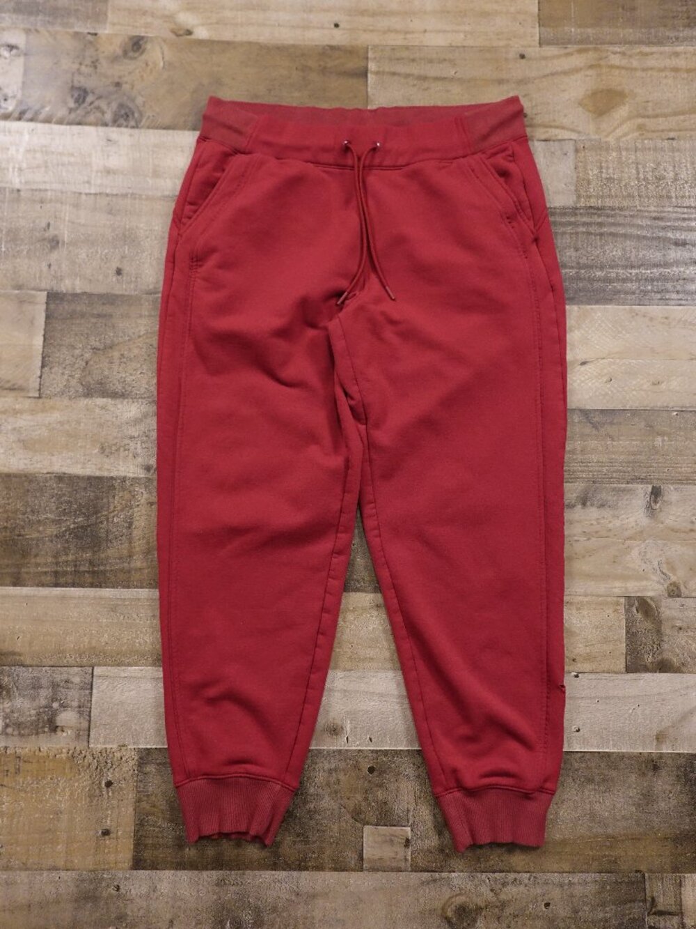 Athleta Altitude Jogger Women’s Large Red Polartec Fleece Athleisure